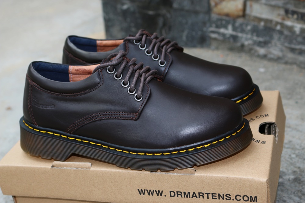 Giày Dr Martens nam cổ thấp 8053 Thái Lan màu nâu trơn chất lượng